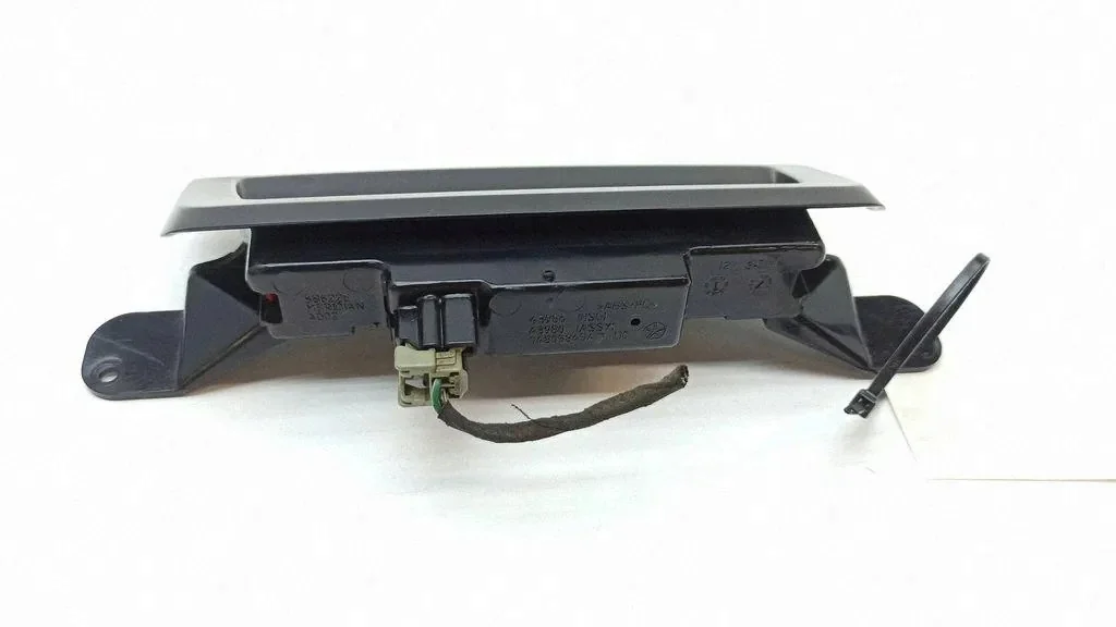 Chrysler 300C Luce Stop Centrale 43986 image 7