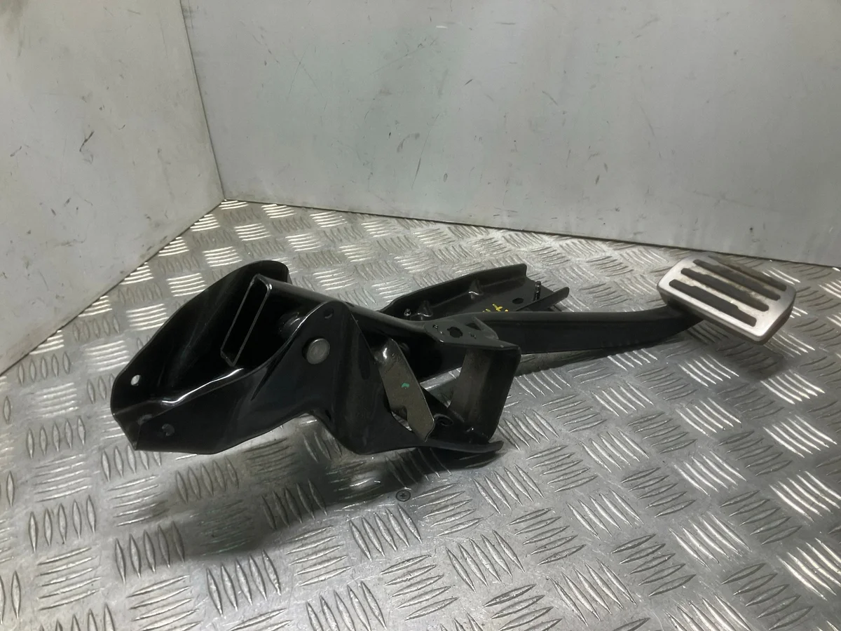 Land Rover Range Rover Evoque GJ3M2D094CB Pedale freno image 5