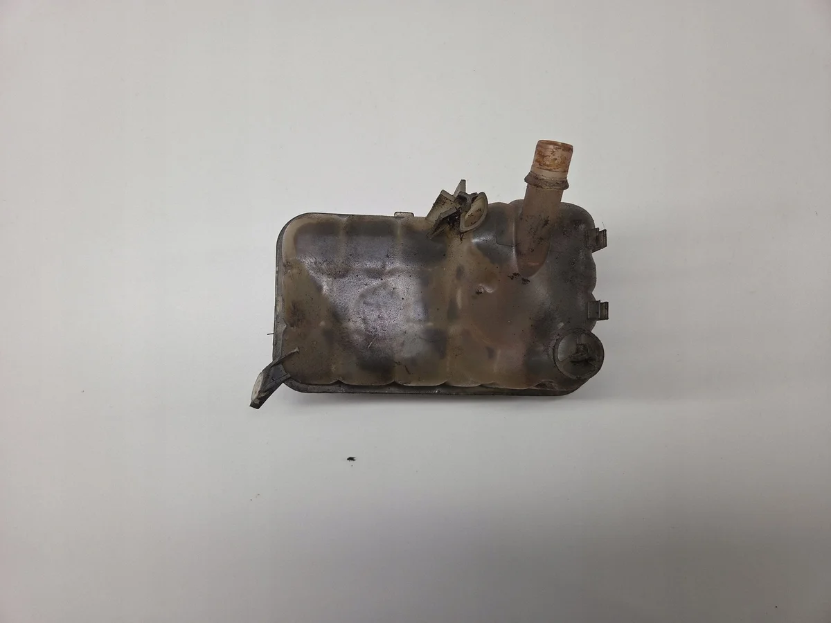 Citroen C5 Jäähdytysnestesäiliö JUT300777