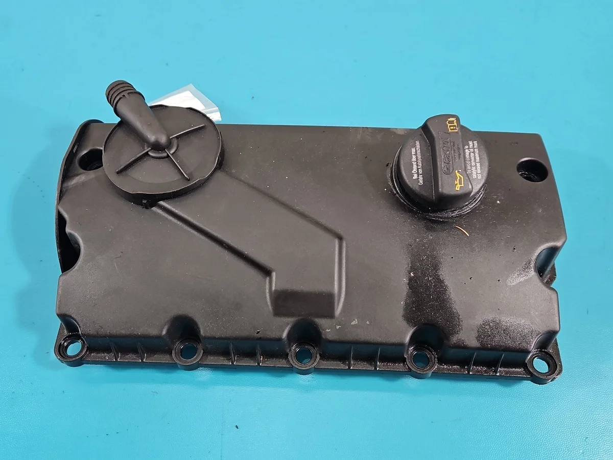 Audi A4 B7 1.9 TDI Ventildeckel 038103475N