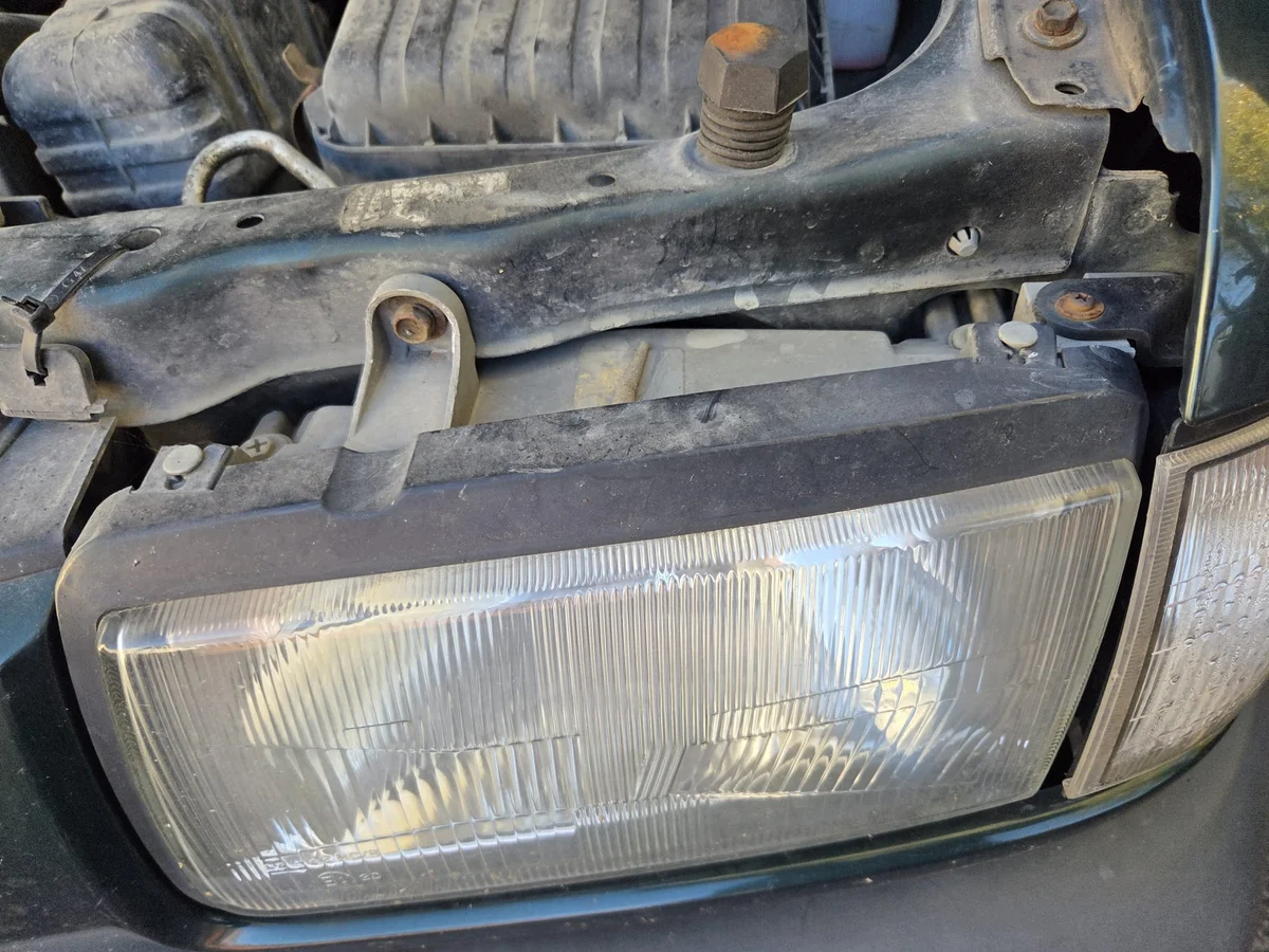 Faro delantero izquierdo Opel Frontera B