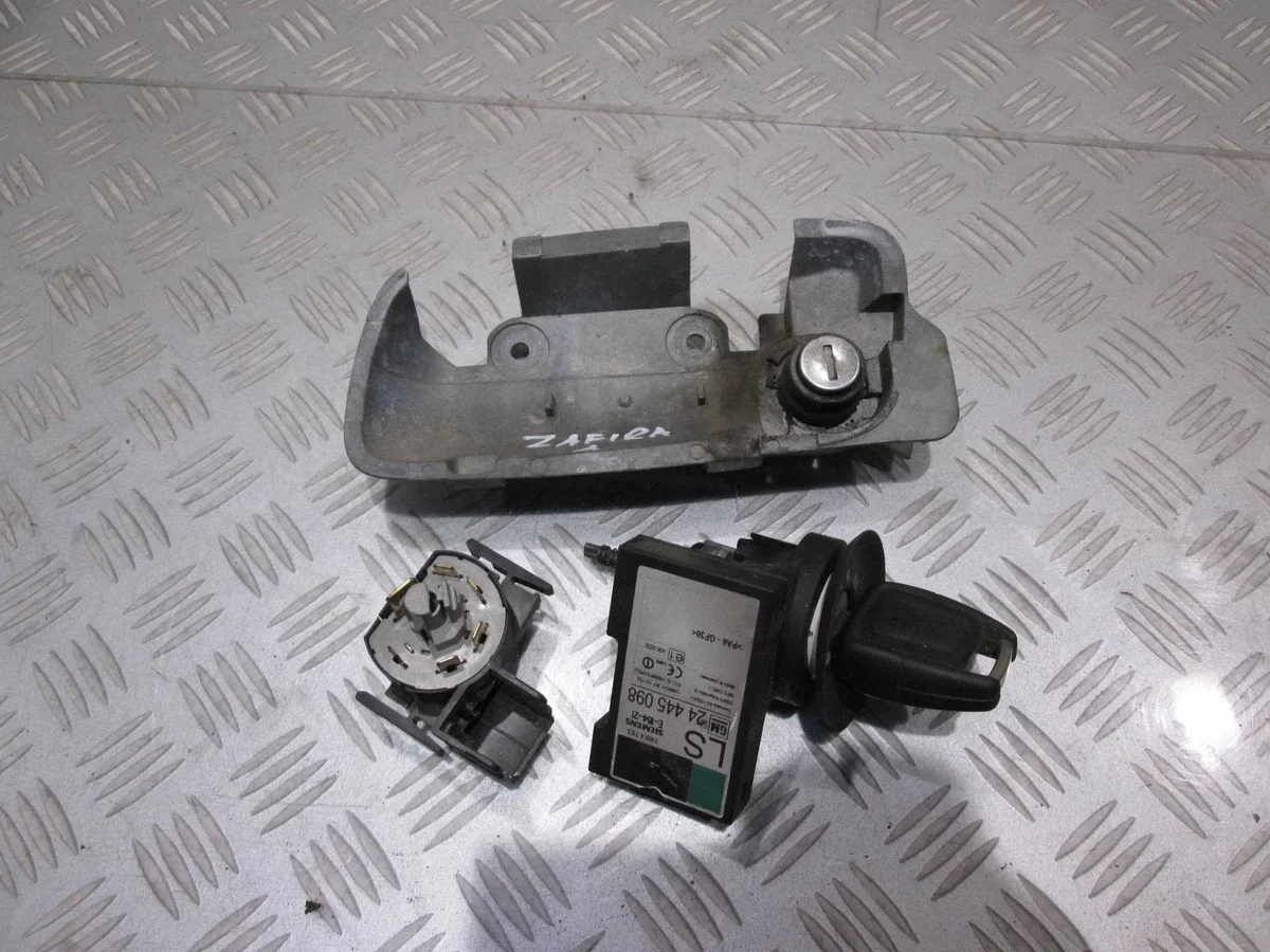 Contacteur d'allumage Opel Zafira A 24445098