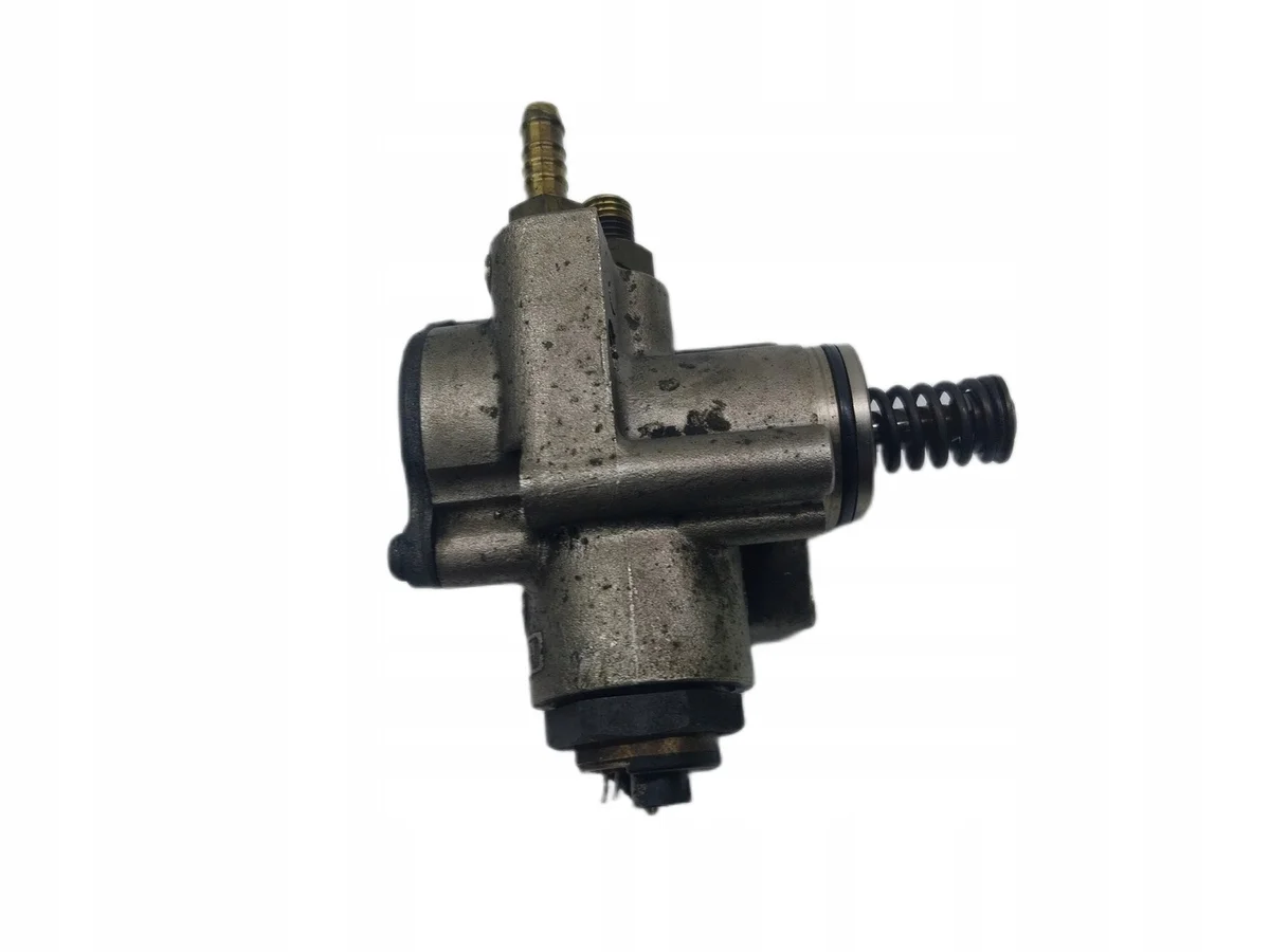 Polttoainepumppu 03C127025R VW Golf V Passat B6 image 3
