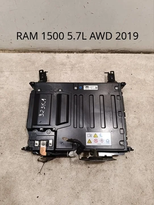 Accu RAM 1500 Crew Cab Pickup 2019 P04610376AN