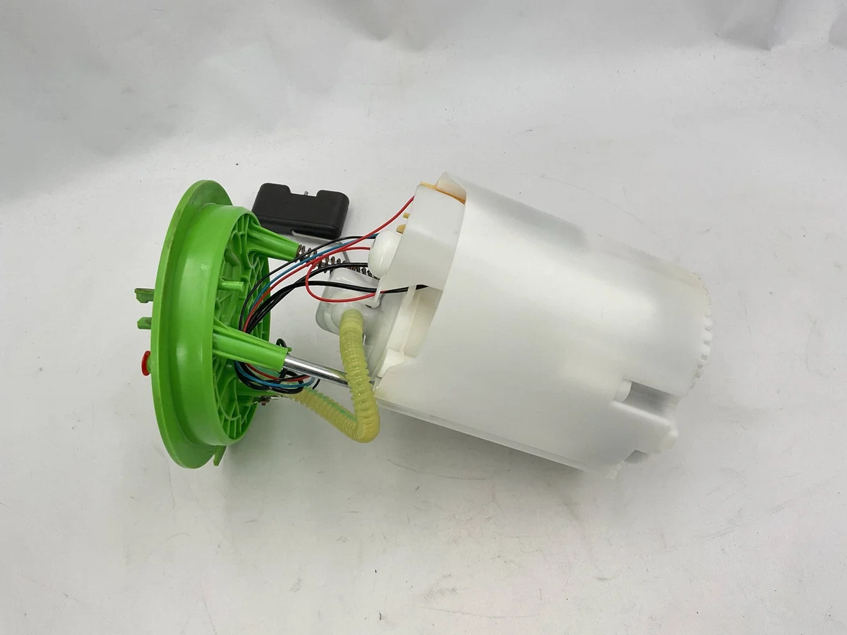 Polttoainepumppu Skoda Octavia III 5Q0919051BN image 3