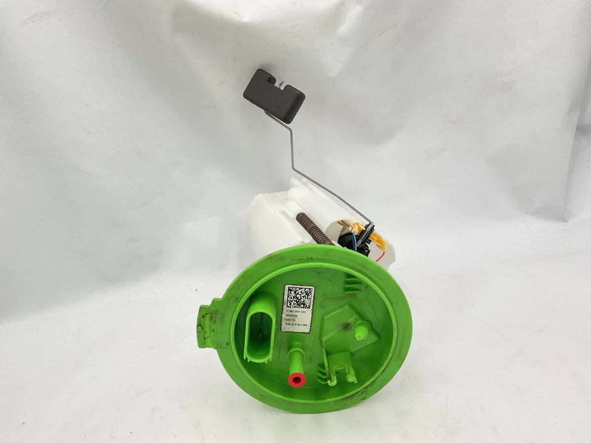 Polttoainepumppu Skoda Octavia III 5Q0919051BN image 6