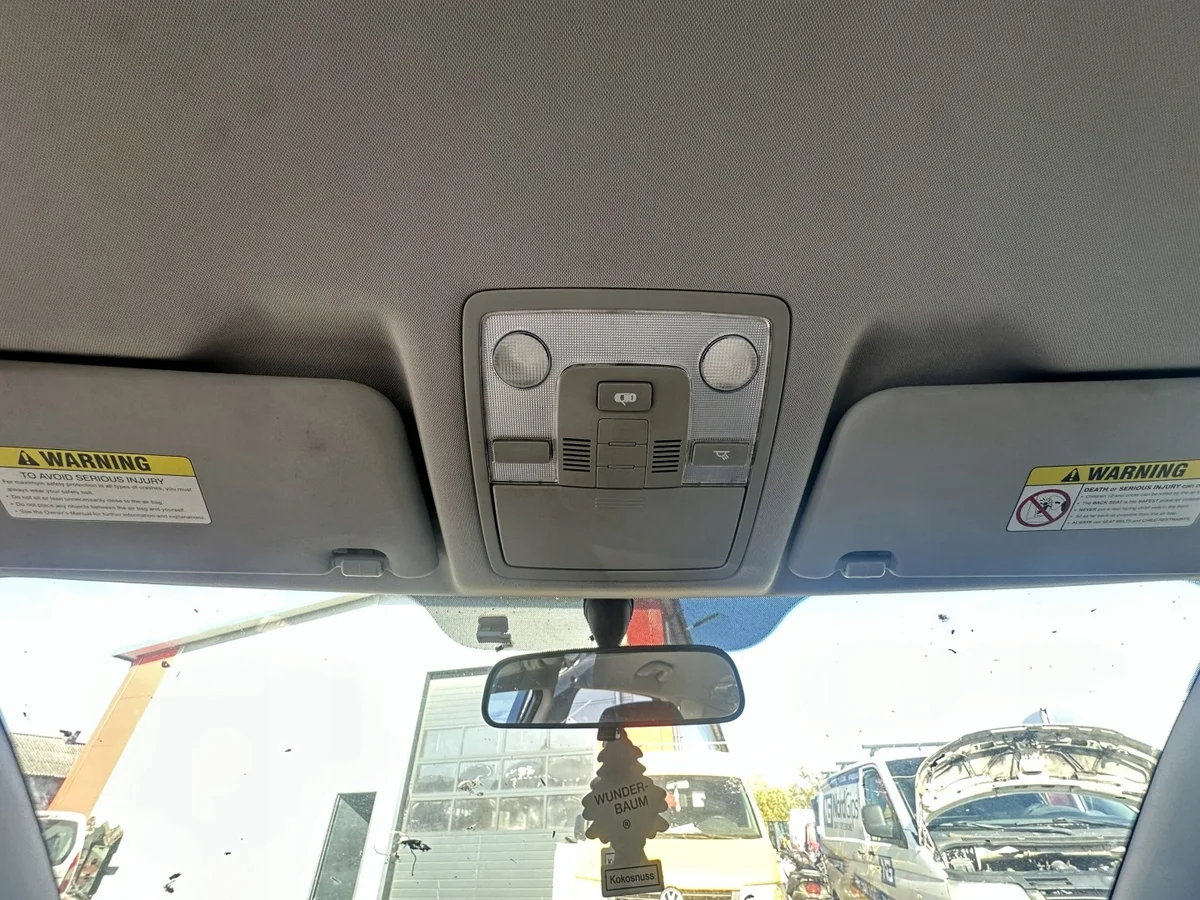 Lámpara interior Kia Ceed I 9282701H000