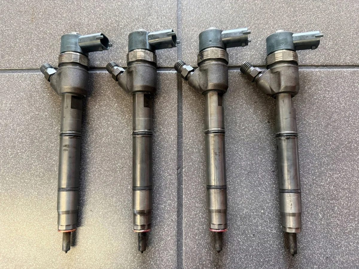 Ruiskutussuutin 1.7 CRDI D4FD Bosch 0445110411 Hyundai Kia