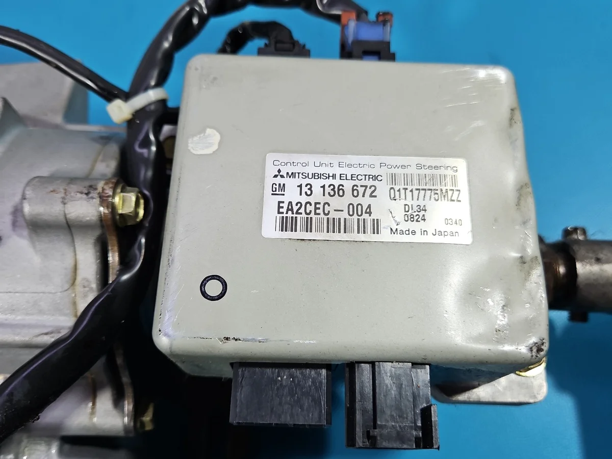 Opel Corsa C Pompa Servosterzo 13136672 image 6