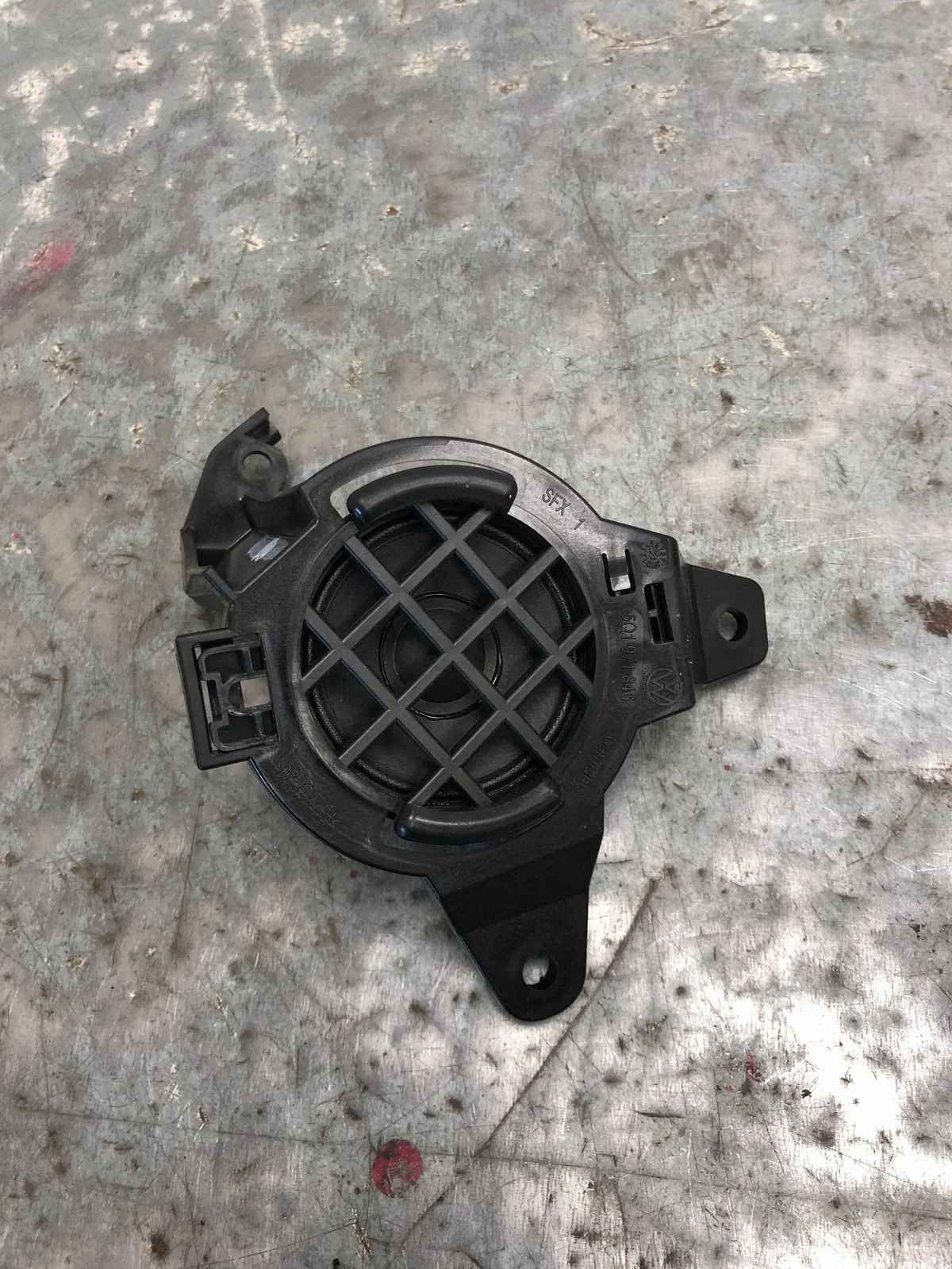 Altoparlante Console VW Passat B8 4M0035454A