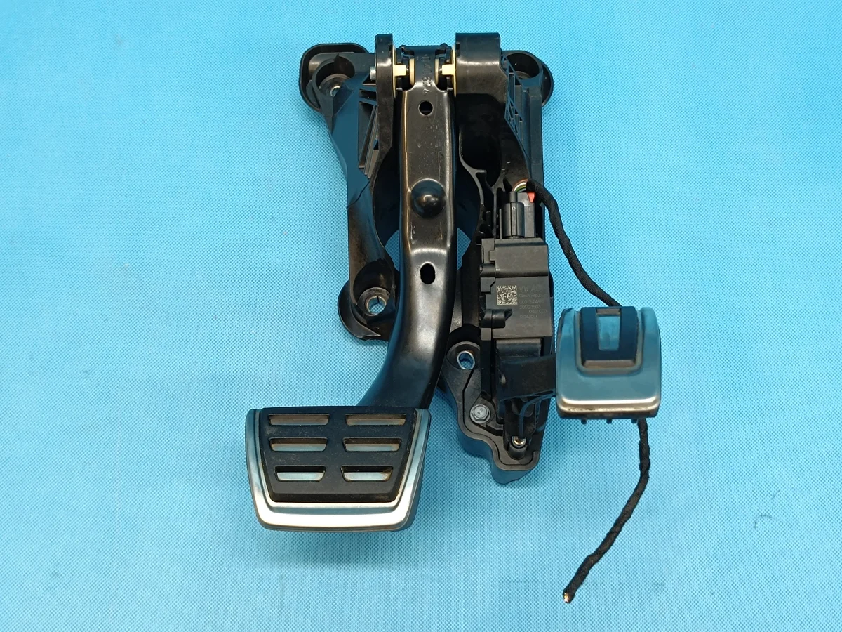 Pedalsats Skoda Kamiq 2Q1723058G
