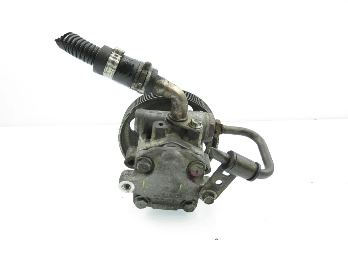 Ohjaustehostimen pumppu Ford Fiesta MK5 1.4 TDCi M1158576-2S6C3A696DB