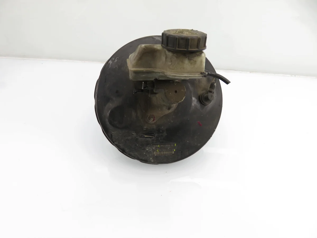 Ford Focus MK2 Bremskraftverstärker M1157636-3M512B195GB