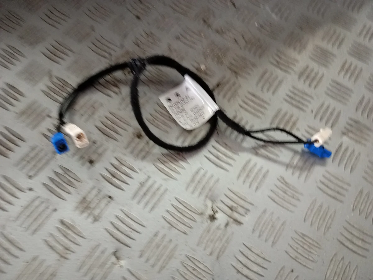 Cable Antena GPS Peugeot 208 1.4 HDI 9801098780