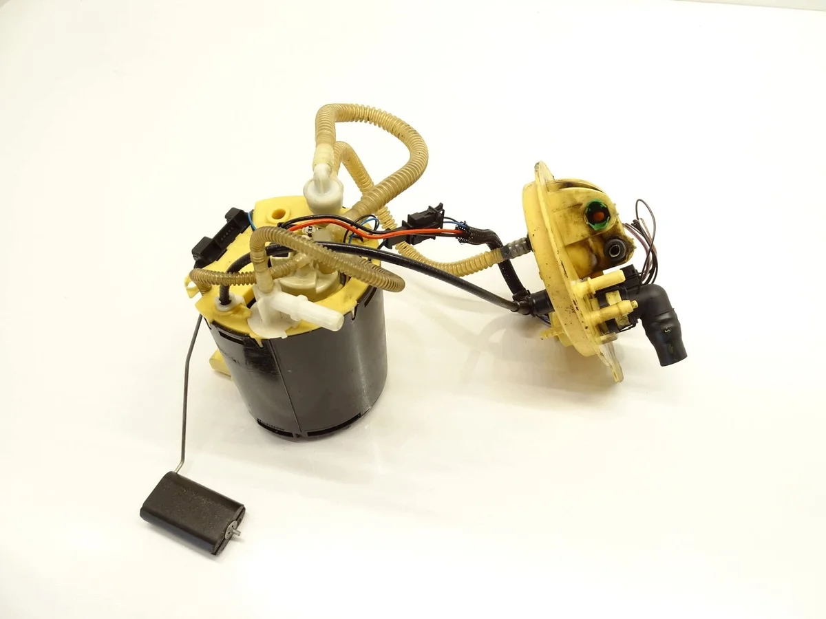 Pompe à carburant Land Rover L320 AH22-9039-BD