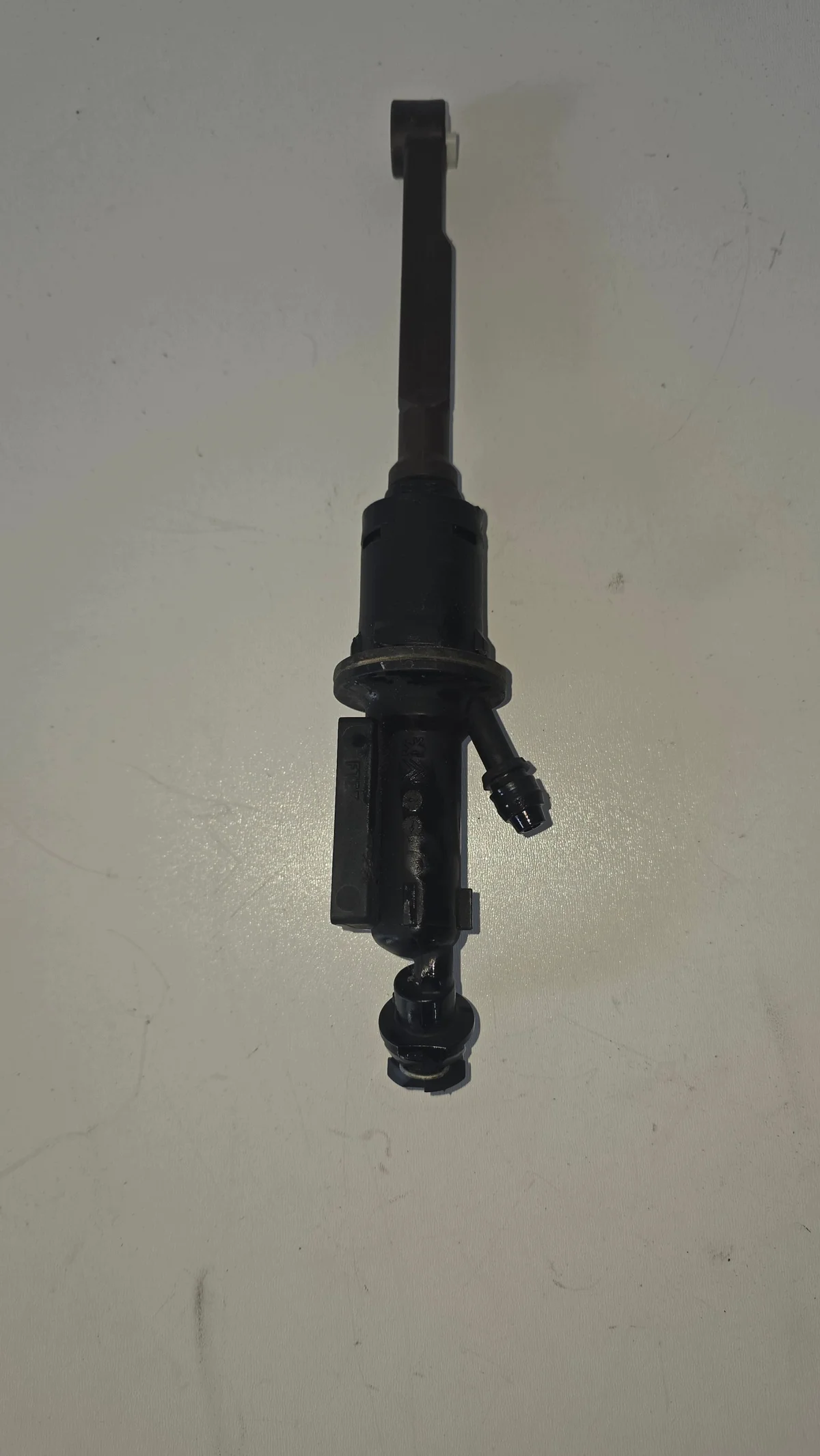 Peugeot Partner / Citroën Berlingo kytkinpumppu 9689016580