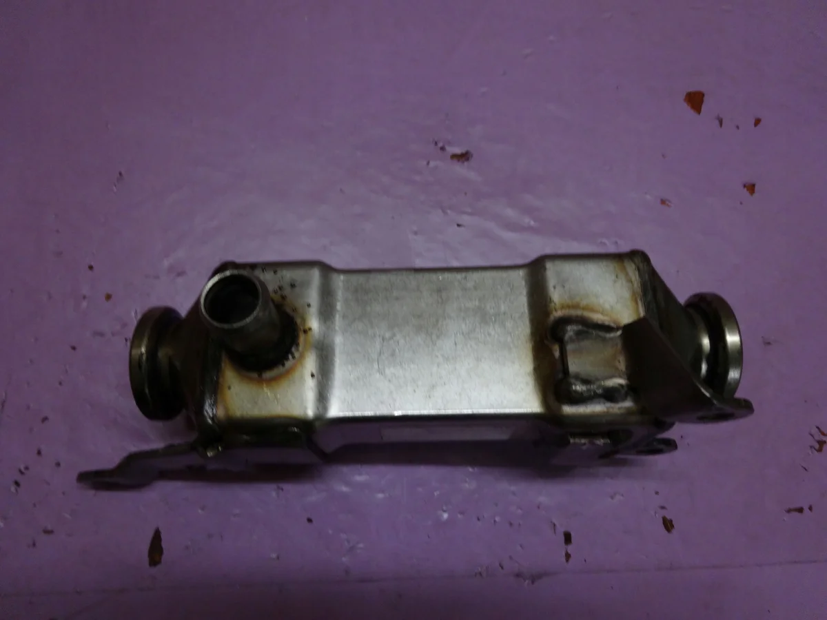 Radiateur gaz échappement BMW 3 E46 06189893