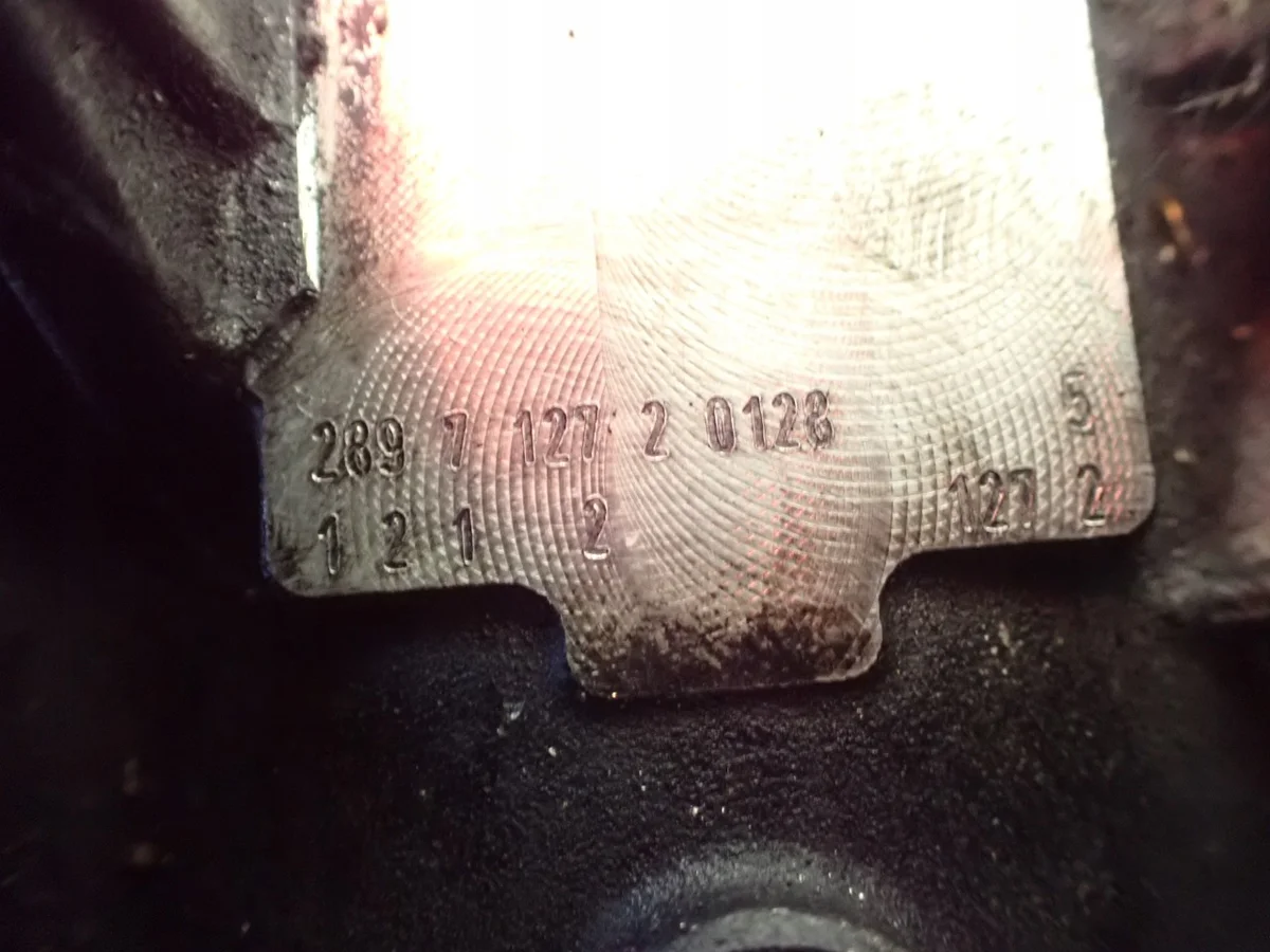 Injection Pump Audi A6 2.5 TDI 059130106D image 5