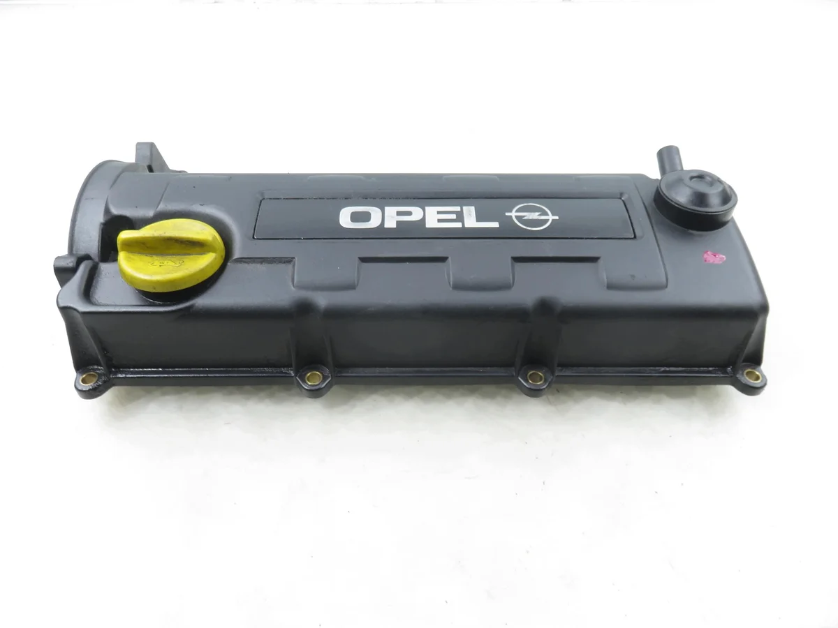 Opel Corsa C 1.7 DTI venttiilikopan kansi Y17DT M1156571-897183005
