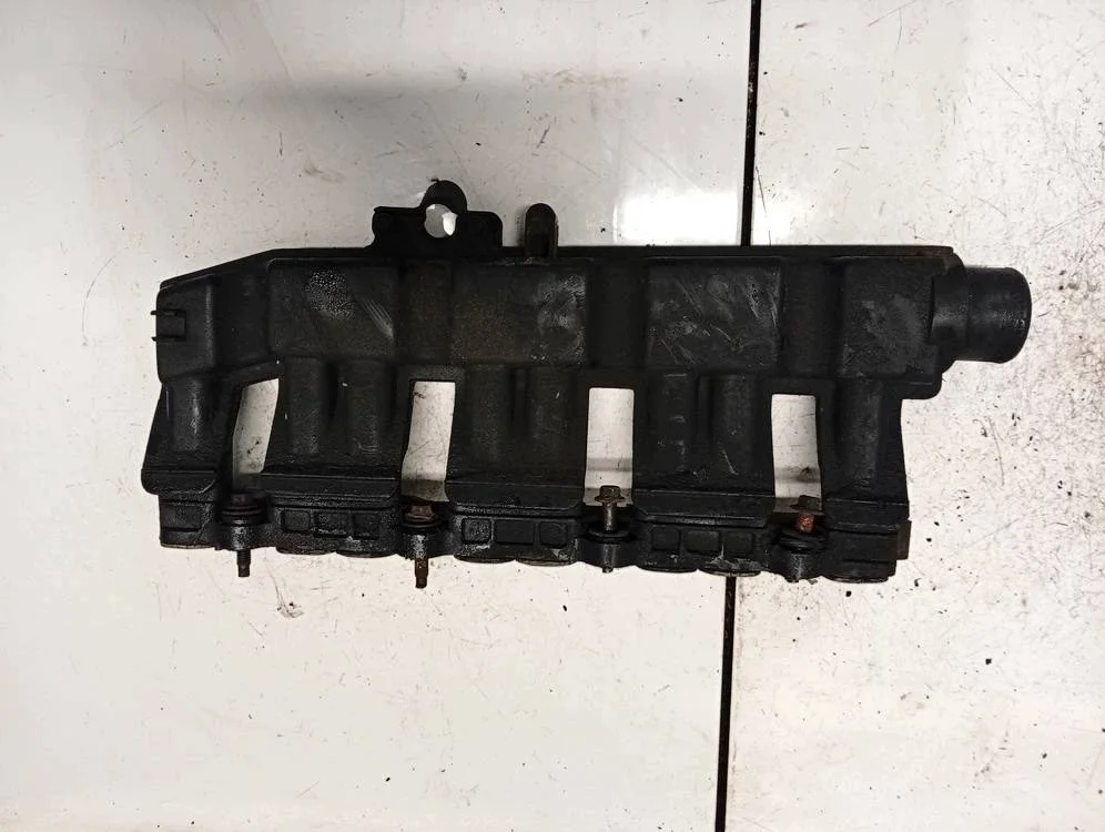 Imusarja Toyota Avensis Verso EIS3126234