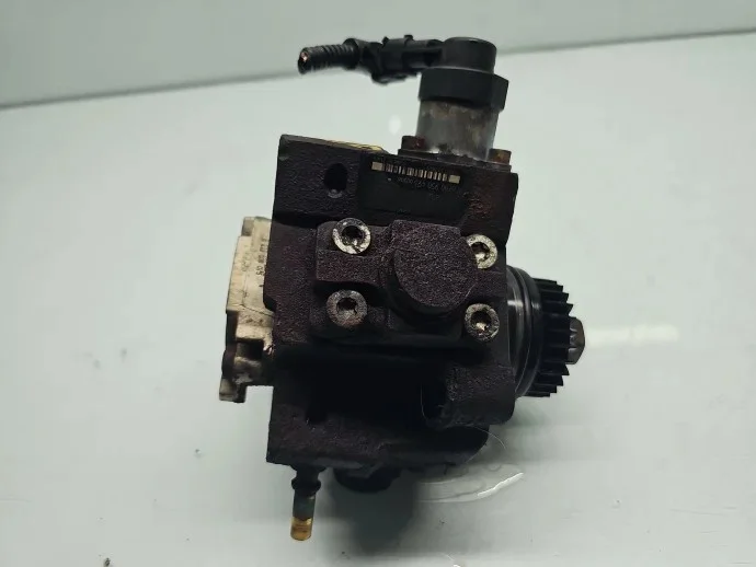 Renault Master Injection Pump H8200950493 image 3