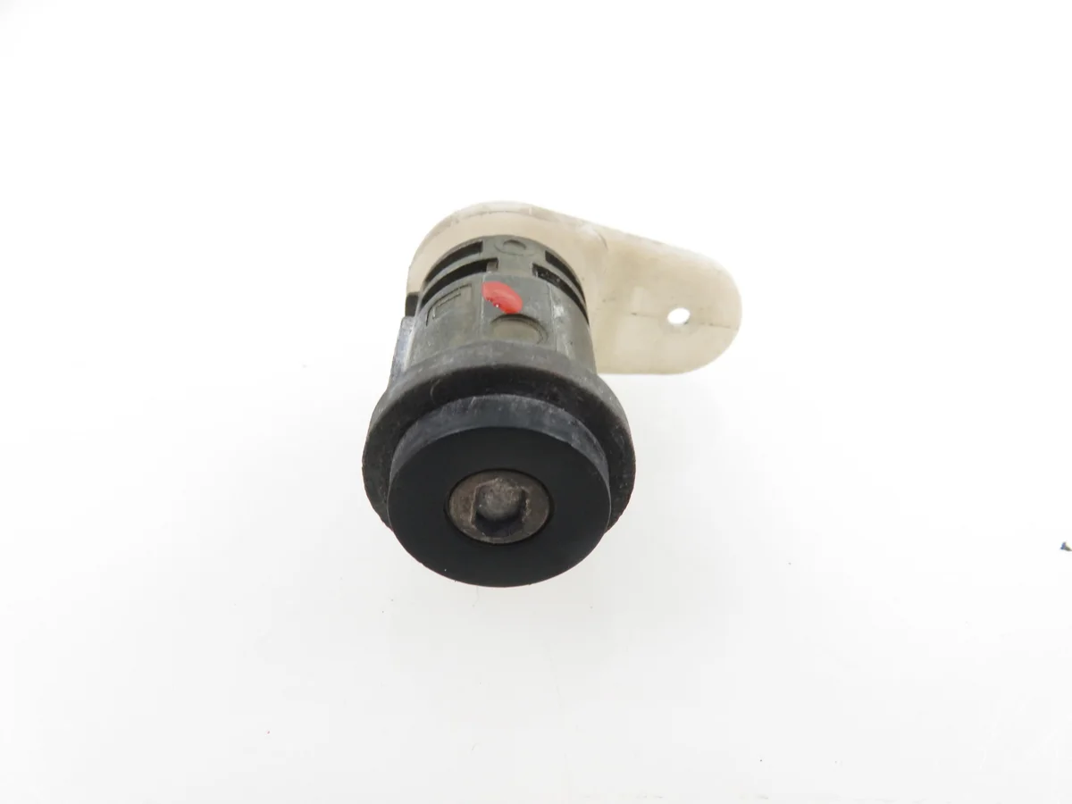 Ford Mondeo Ignition Switch image 5