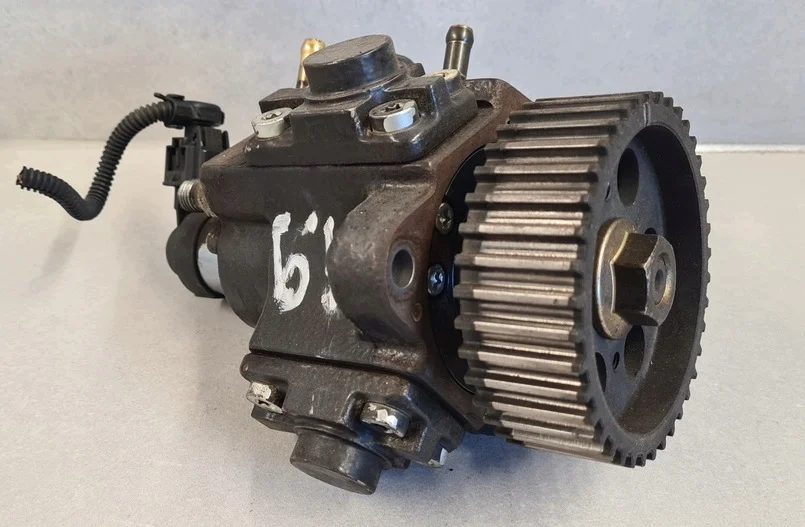 Bränslepump Opel Vectra C 1.9 CDTI