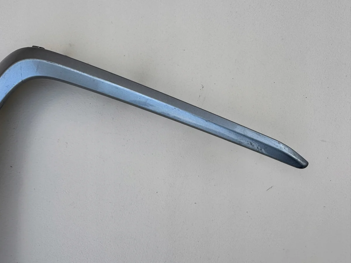 Friso do Para-choques Toyota Corolla E21 52126-02380 image 6