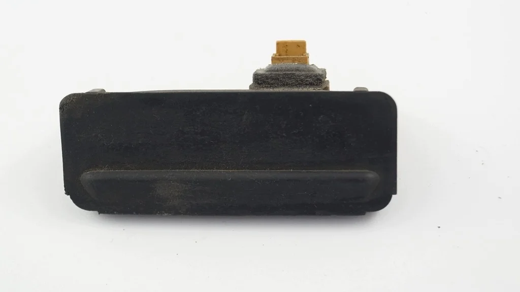 Audi A4 B5 Microinterruptor portón trasero izquierdo 8D0827565A