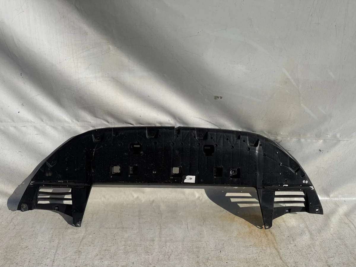 Peugeot 308 T9 Placa de Cobertura do Para-choques 9677363680