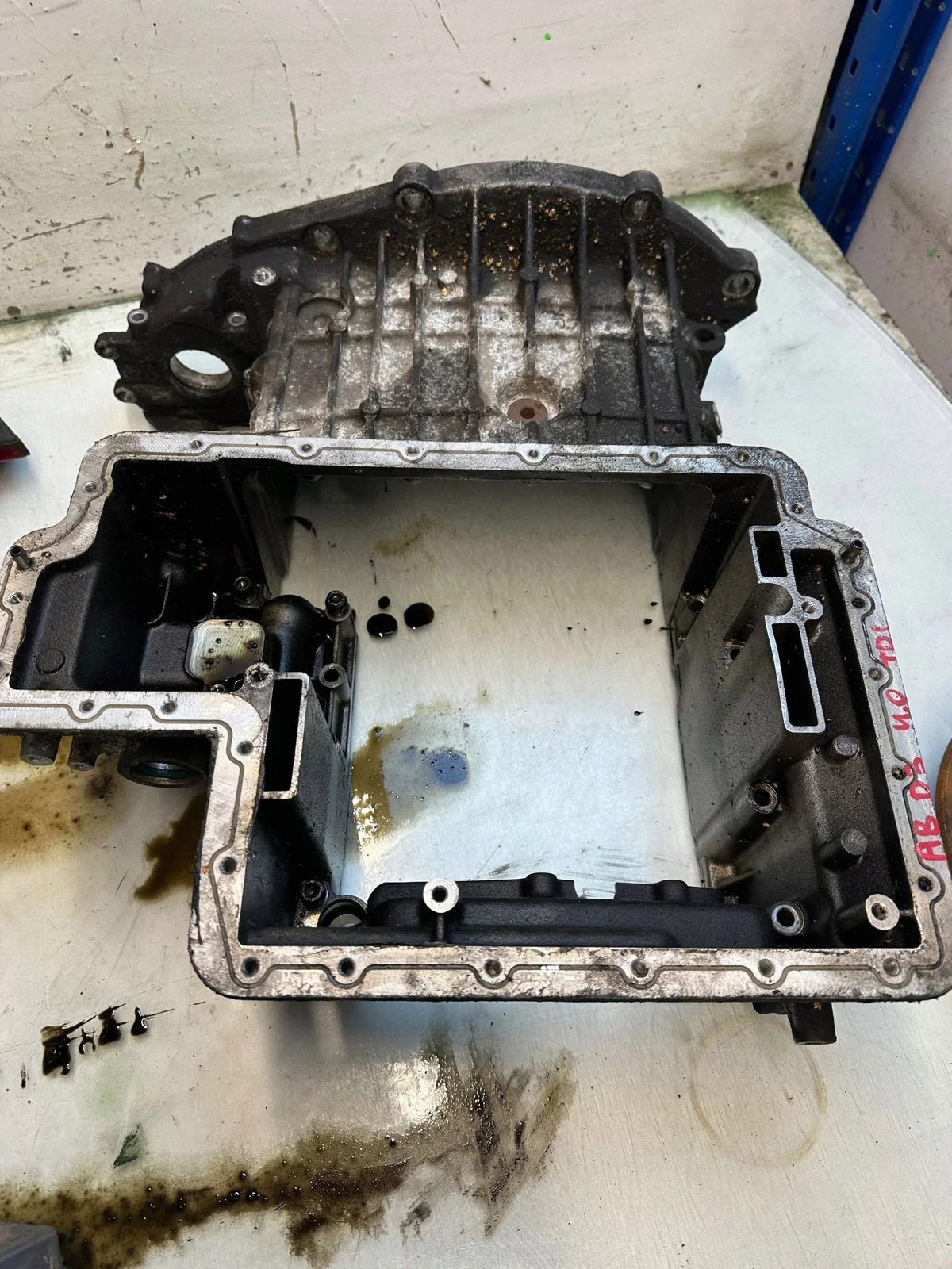 Masse d'huile Audi 057103603N