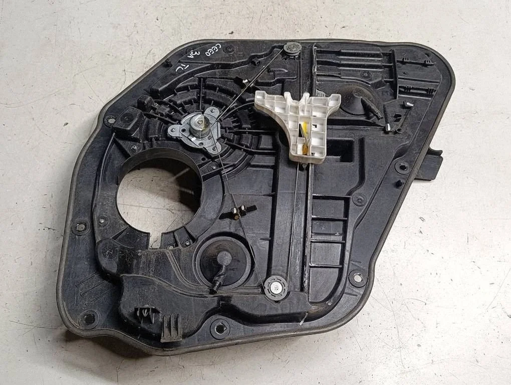 Elevalunas trasero izquierdo Kia Ceed 83470A20303A