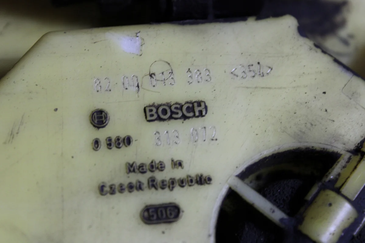 Pompe à carburant Renault Laguna II 2.0 16V 8200013383