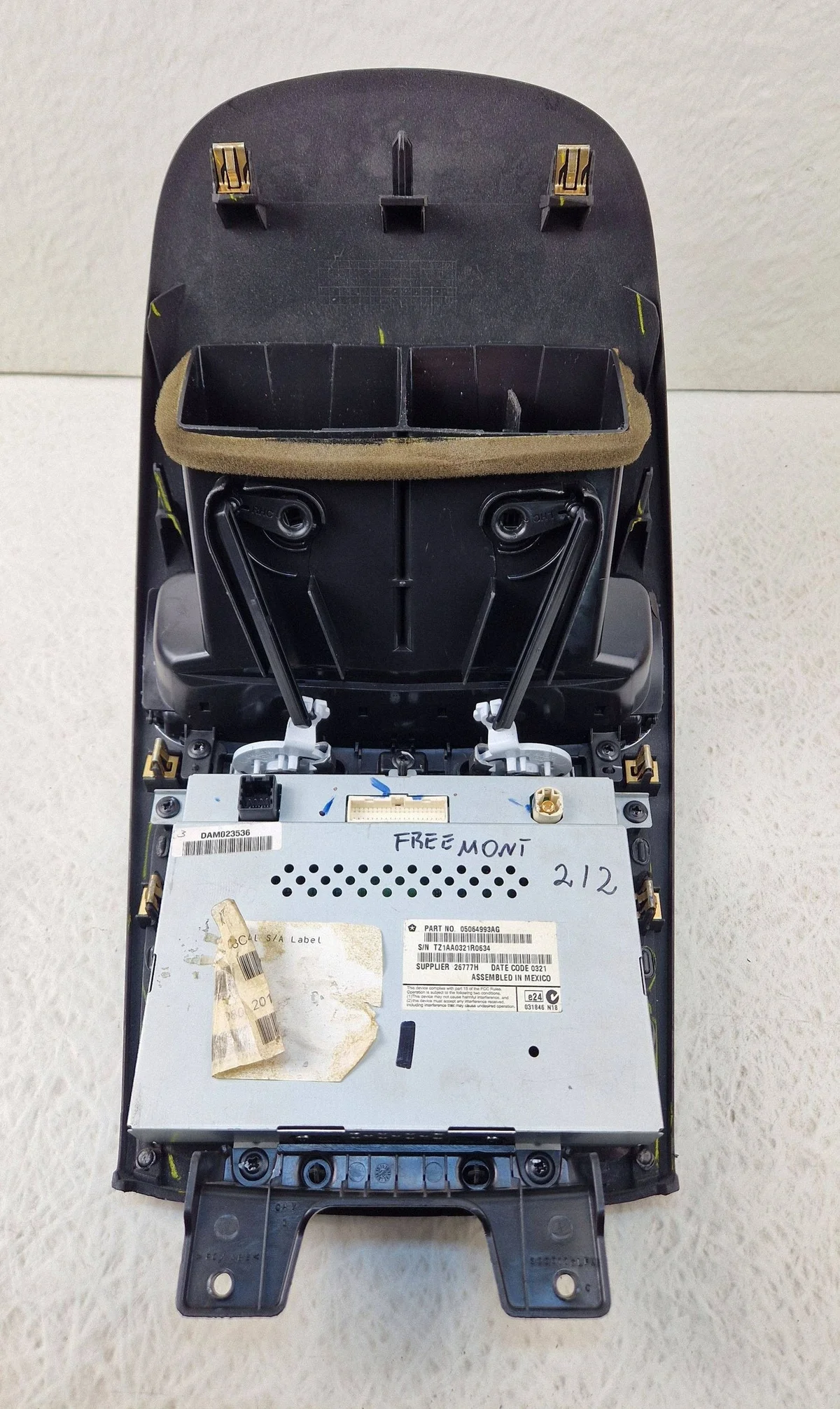 FIAT FREEMONT Radio Navigazione Display Touch 05064993AG image 10