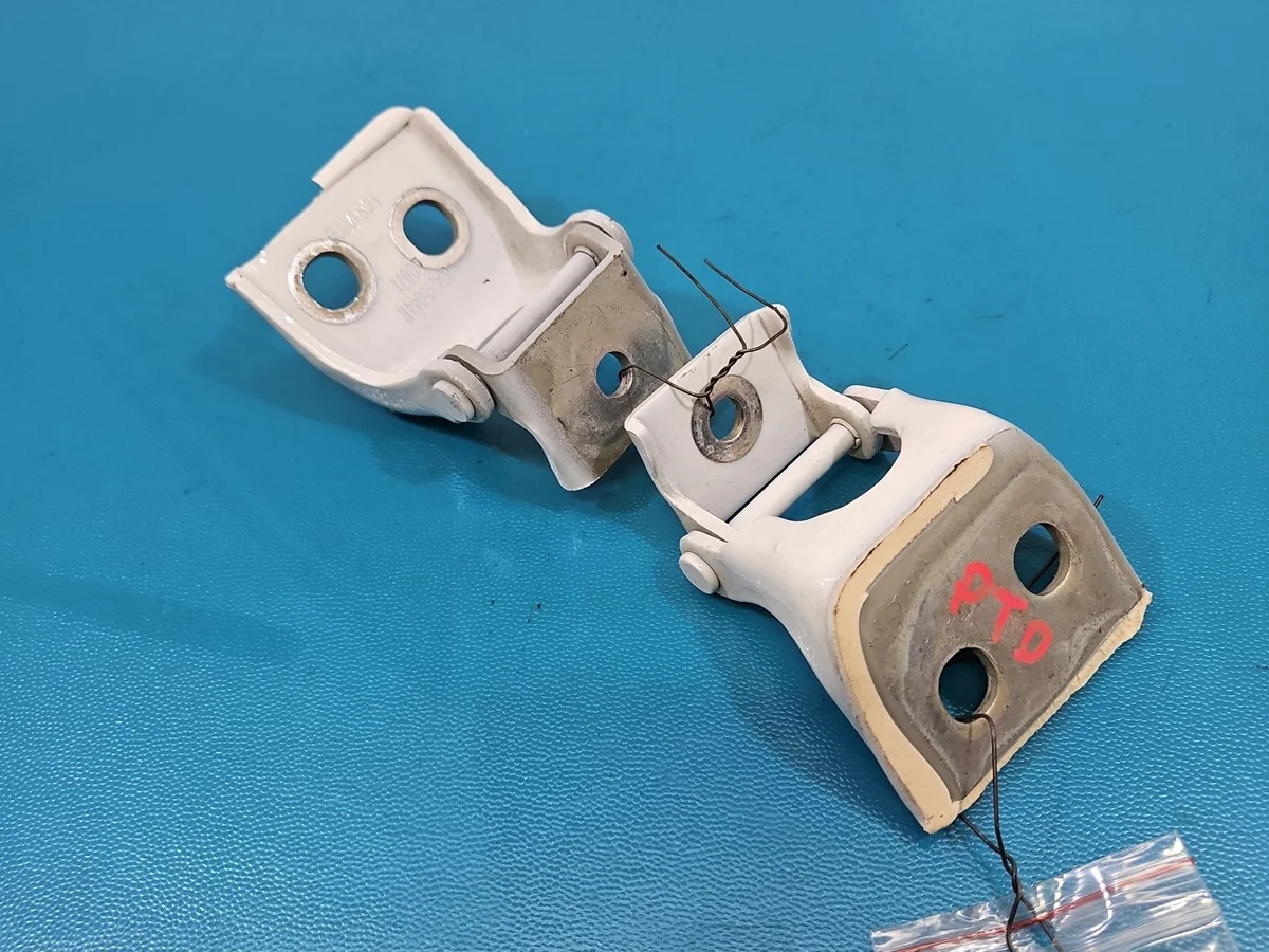 Cerniera Porta Posteriore Destra Dacia Spring 804205044R