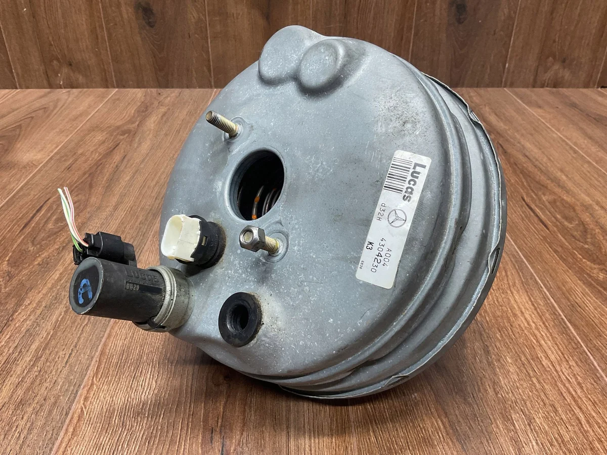 Mercedes-Benz SL R129 Brake Booster Pump A0044304230