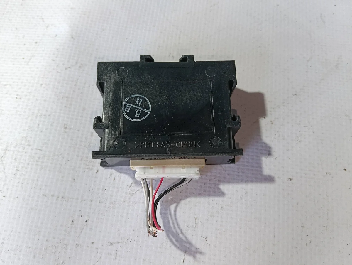 Module de contrôle de traction Lexus NX300 8963048040