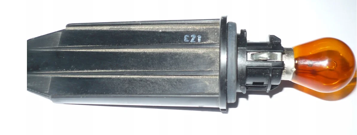 VW Passat B7 Lampenhouder Richtingaanwijzer 3AA953123