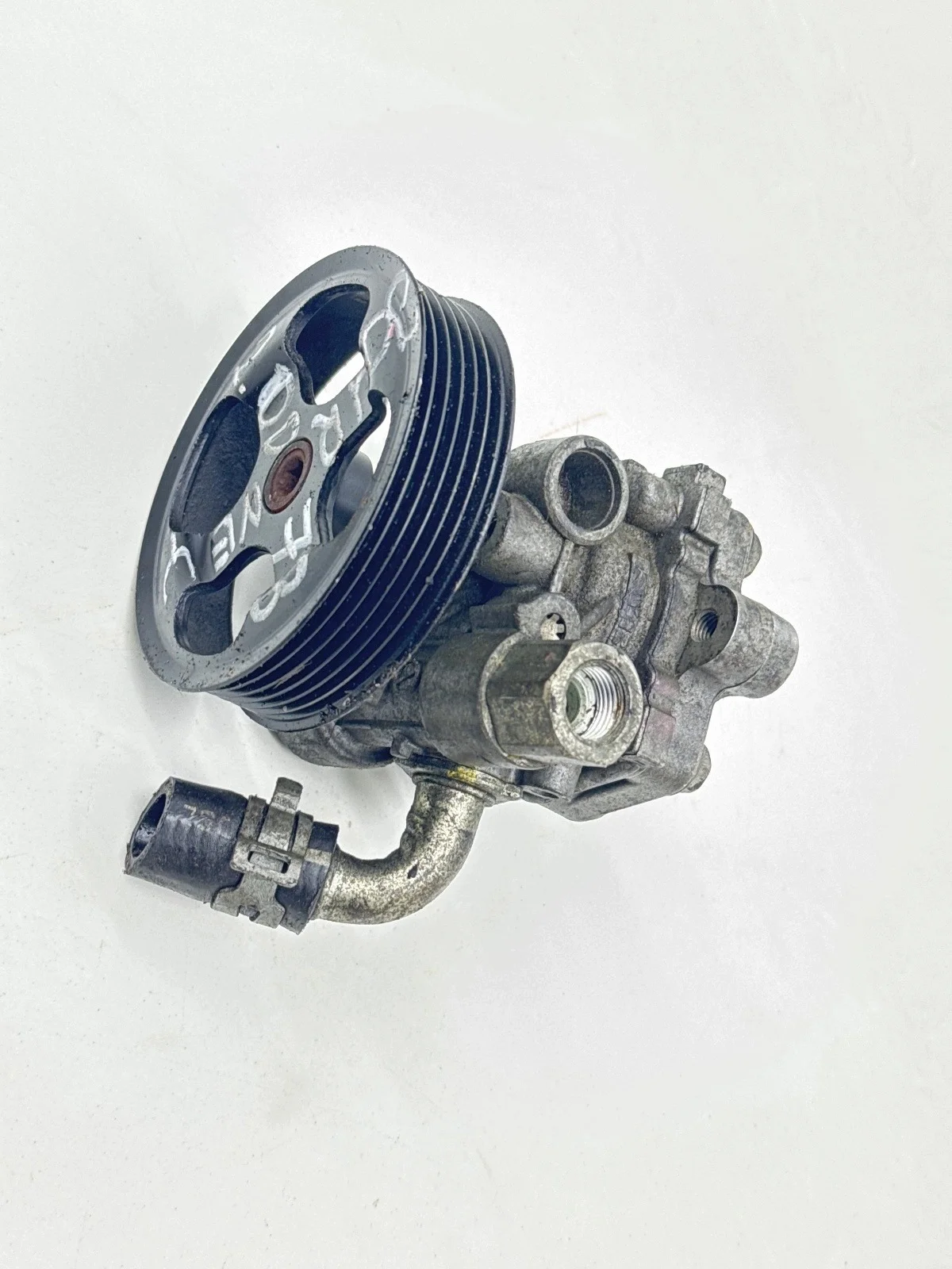 Ohjaustehostimen pumppu Dodge Journey 2.0D image 3
