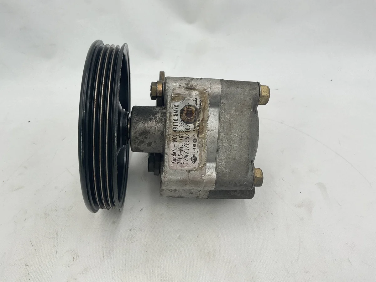 Ohjaustehostimen pumppu Nissan Almera 49110BM701 thumbnail 1