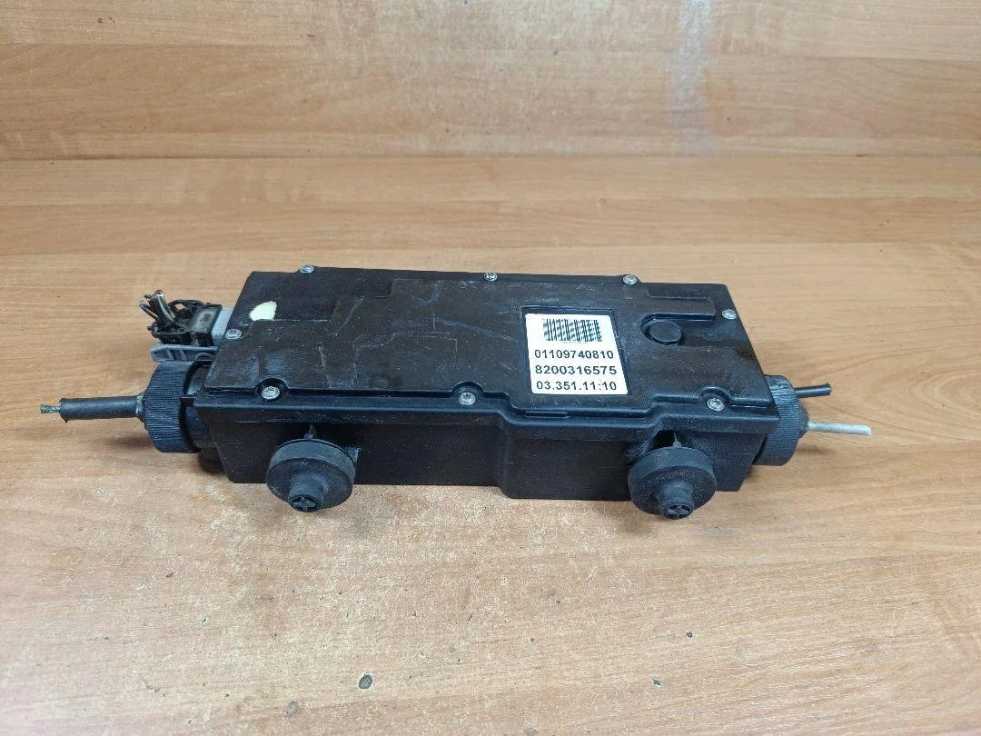 Elektrische parkeerrem actuator Renault Espace IV 8200316575