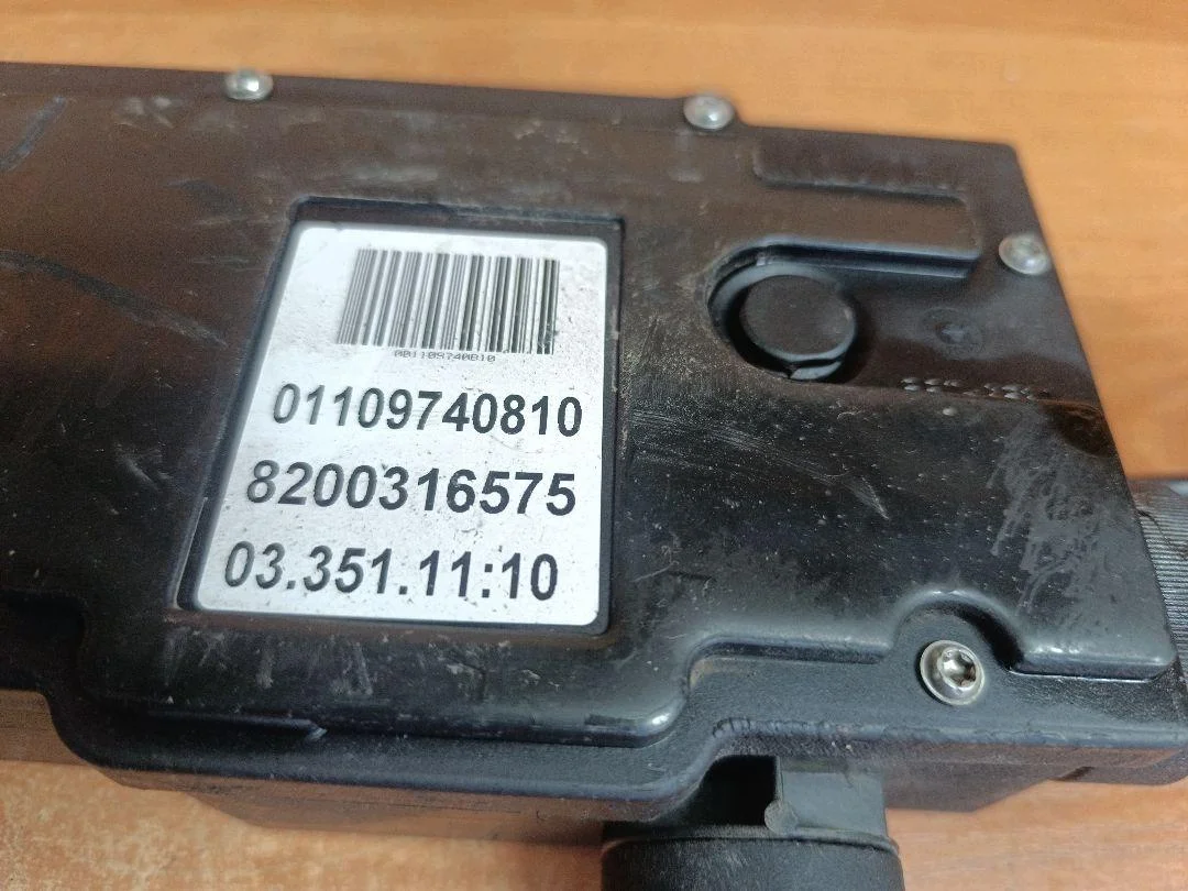 Sähköinen käsijarruaktuaattori Renault Espace 4 IV 8200316575