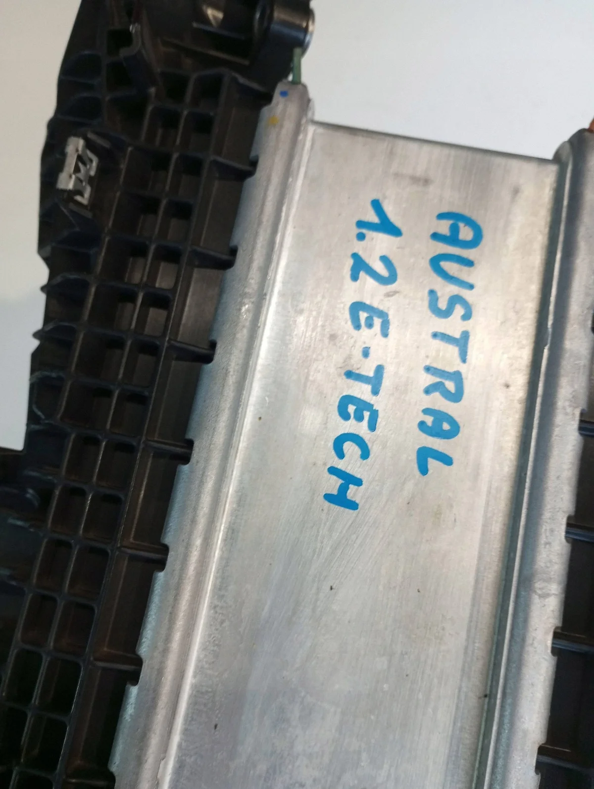 Colector de admisión Renault Austral 140016552R image 5
