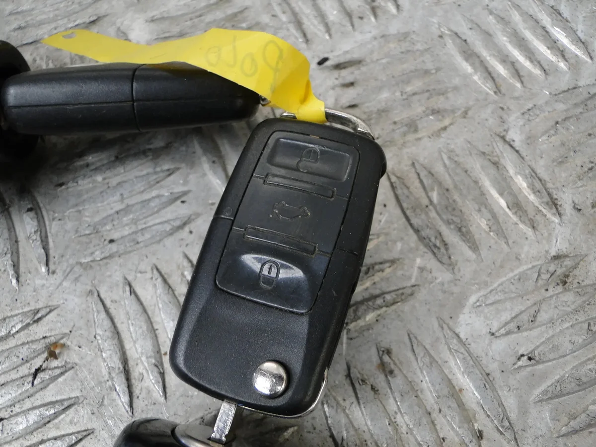 Virtalukko VW Polo 6Q0 4B0905851F image 5