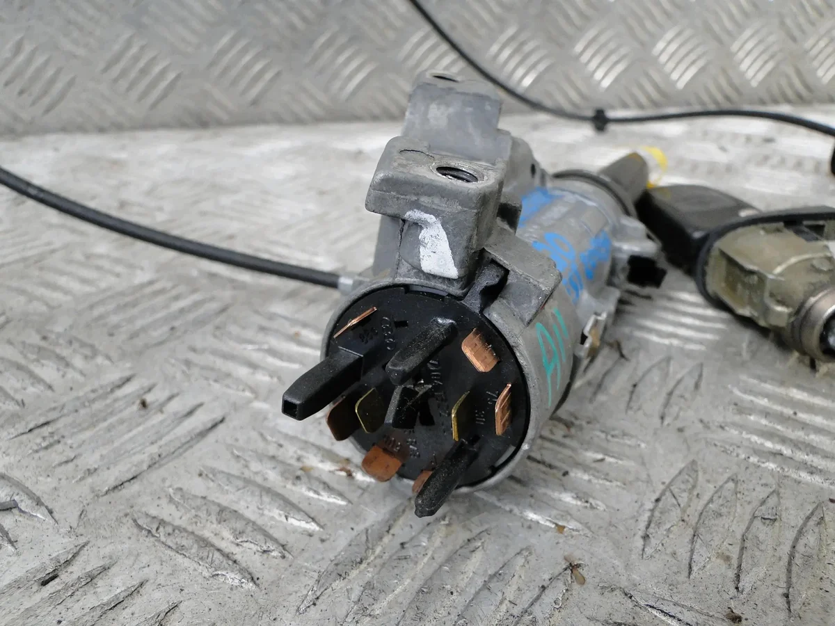 Virtalukko VW Polo 6Q0 4B0905851F image 6