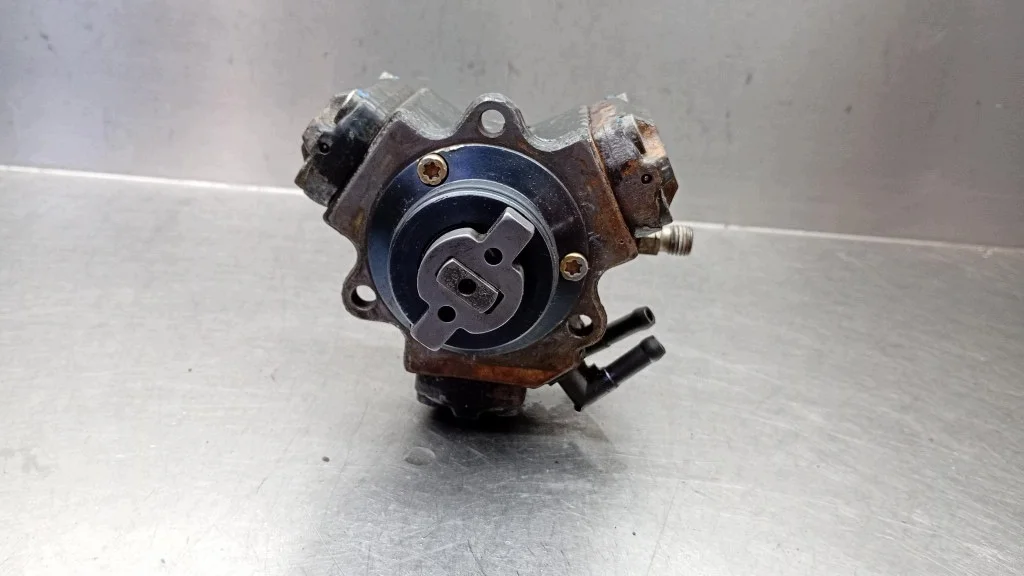 Insprutningspump Opel 1.3 CDTI 55185549