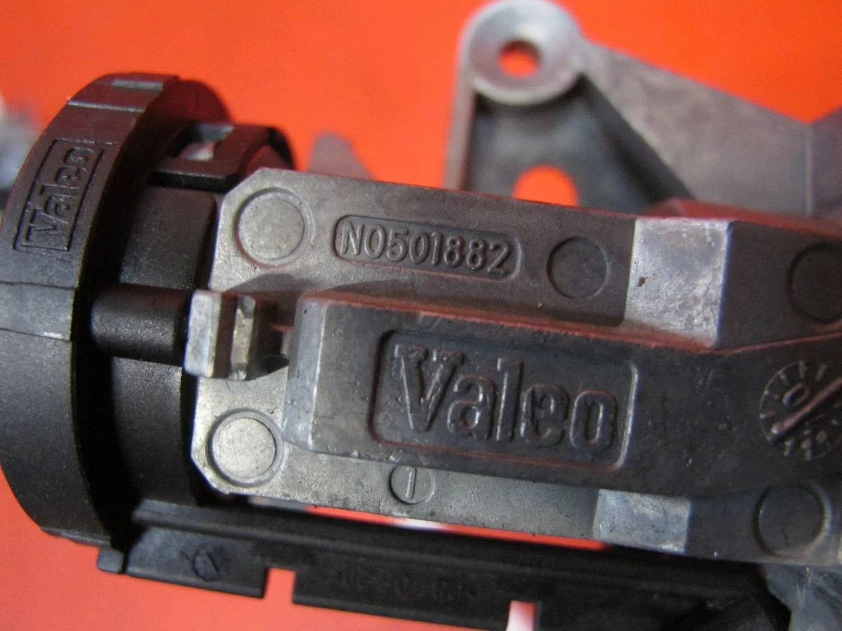 Interruptor de encendido Opel Astra III N0501882 image 8