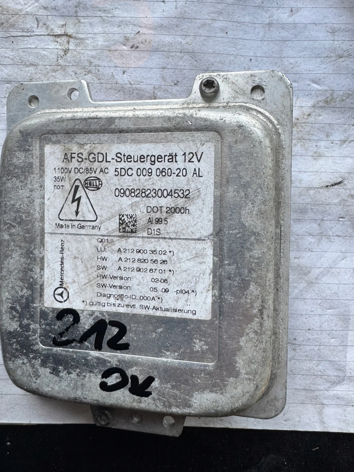 Xenon-muunnin 5DC009060-20 Mercedes W212 A2129007804