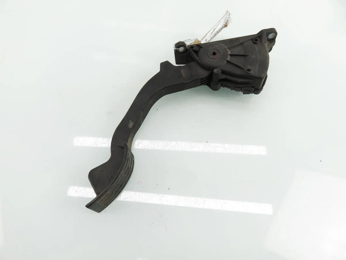 Kaasupolkimen potentiometri Ford C-MAX 1.8 TDCi M1129696-3M519F836AF
