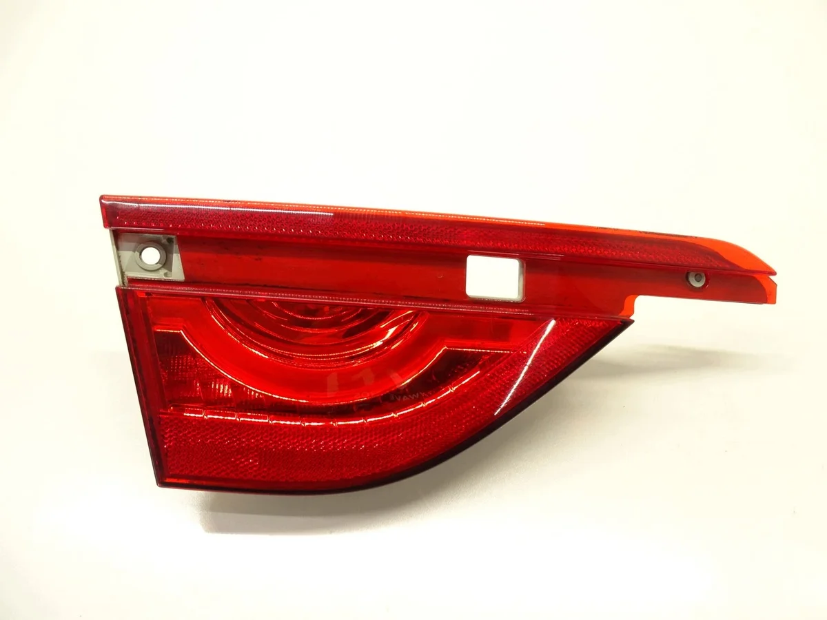 Luz trasera izquierda Jaguar XF II X260 GX63-15K273-AF
